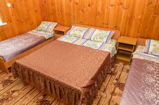 Гостиница Ника Анапа Четырехместный номер эконом-класса-9