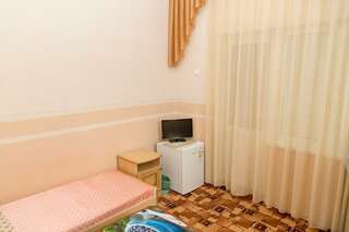 Гостиница Ника Анапа Одноместный номер эконом-класса-2